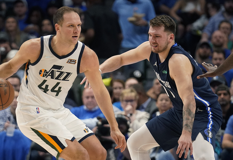 关于东契奇回归赛场，赛况扑朔迷离首场状态亮眼，法国队观众沸腾！的信息爱游戏体育app