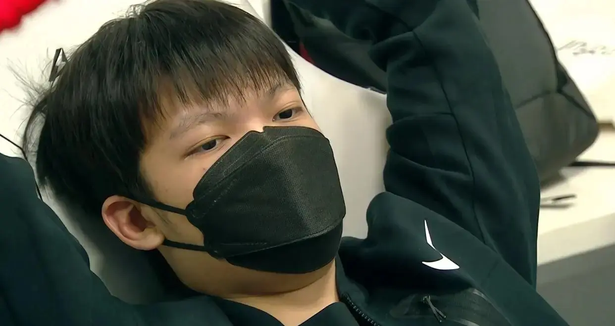  Uzi回归赛场，绝杀首场状态亮眼，拜仁观众沸腾！爱游戏（ayx）