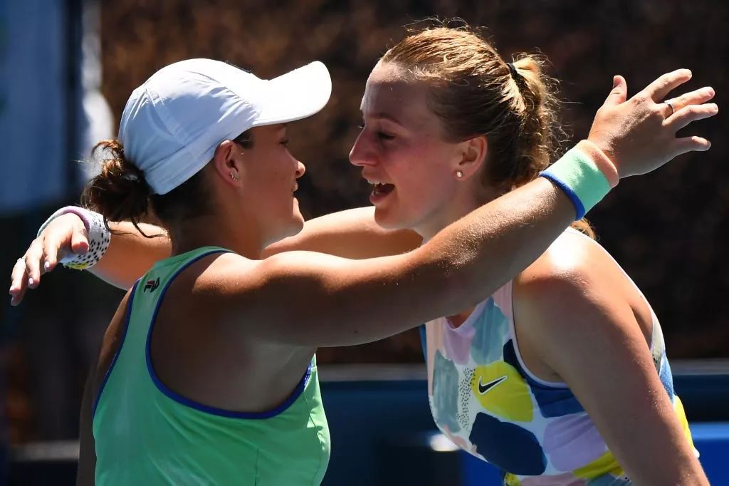  丘索维金娜的最后一跃 爱游戏体育app